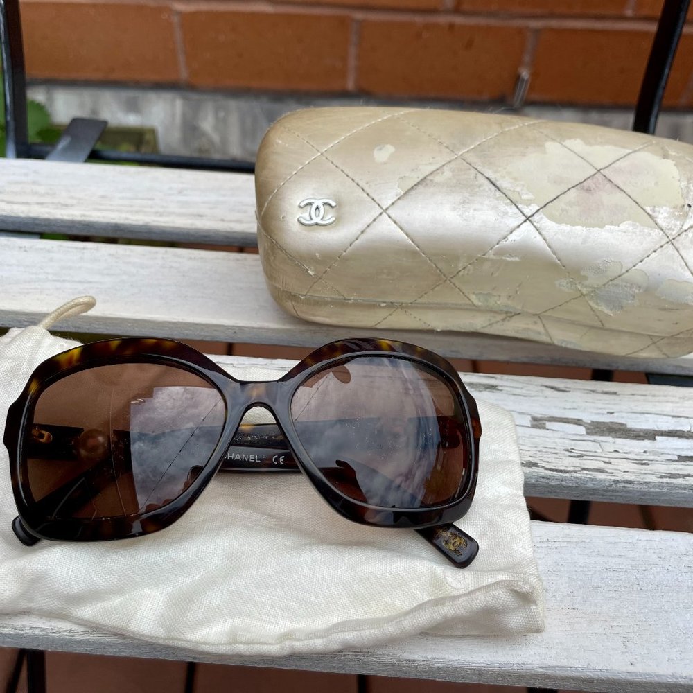 Vintage CHANEL sunglasses * Collection Perle